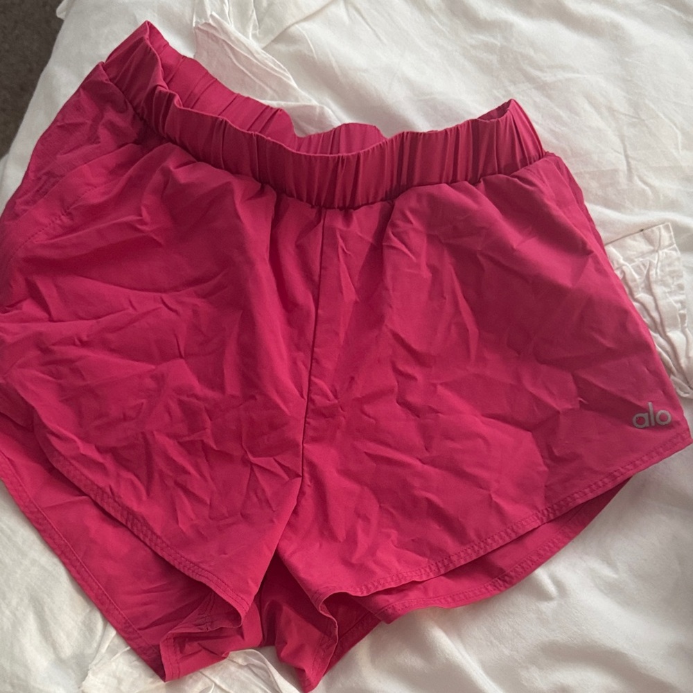 ALO Yoga Women's Vibrant Pink Athletic Shorts